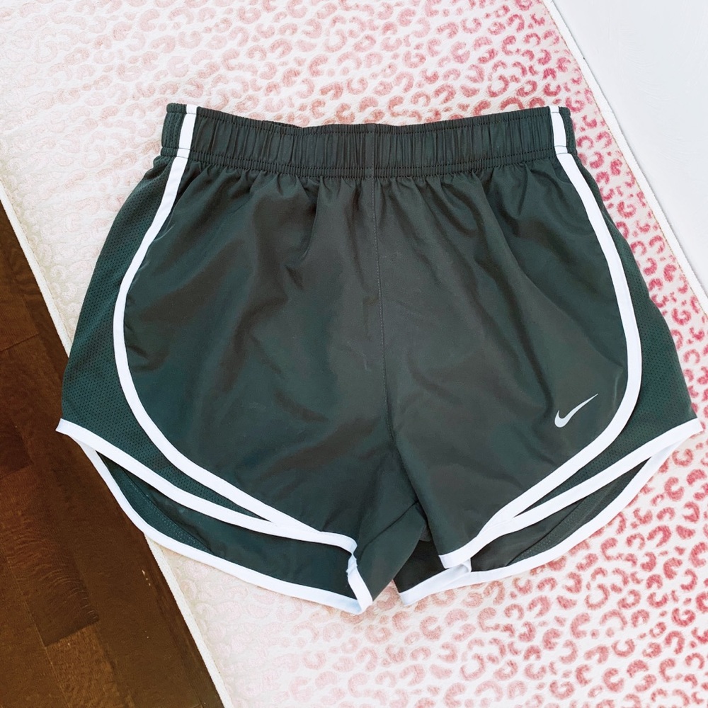 Nike Dry Tempo Core Running Shorts | Size: XS